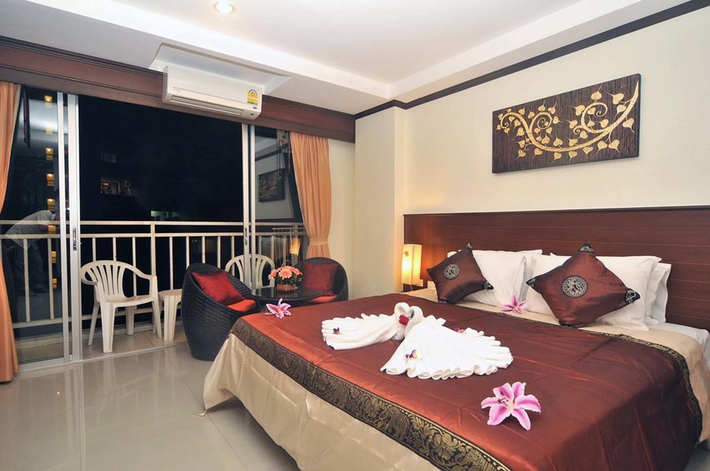 Sharaya Patong Hotel Exterior foto